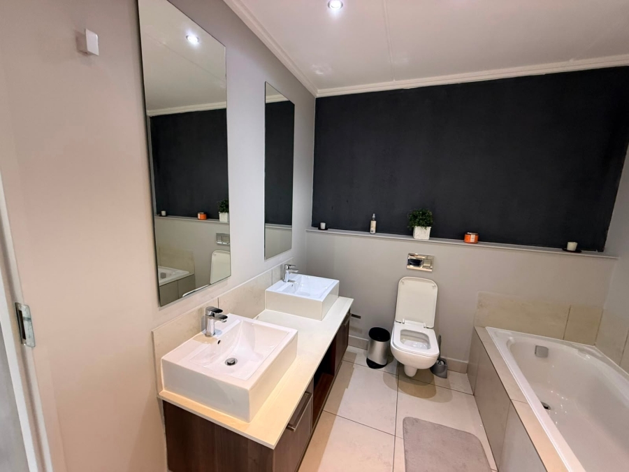 To Let 2 Bedroom Property for Rent in Sandown Gauteng