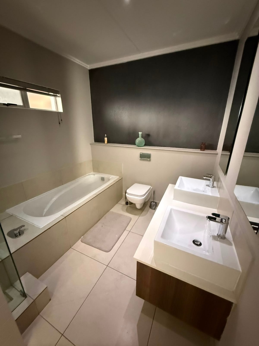 To Let 2 Bedroom Property for Rent in Sandown Gauteng