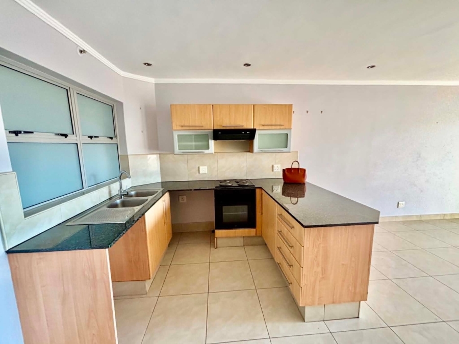 To Let 1 Bedroom Property for Rent in Sandown Gauteng