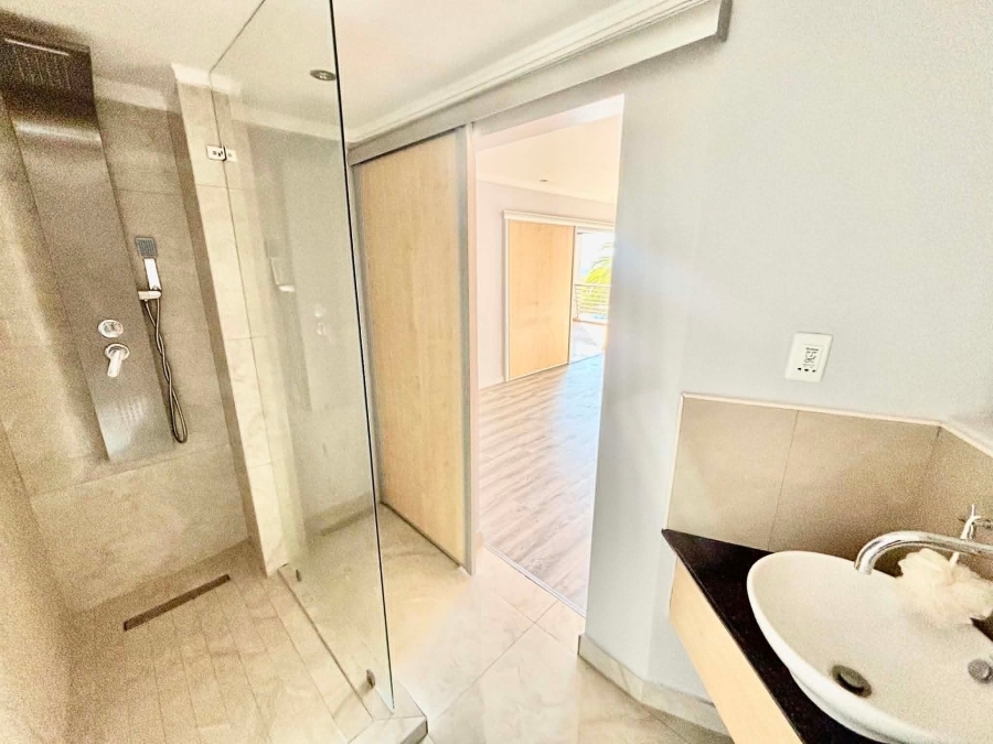 To Let 1 Bedroom Property for Rent in Sandown Gauteng