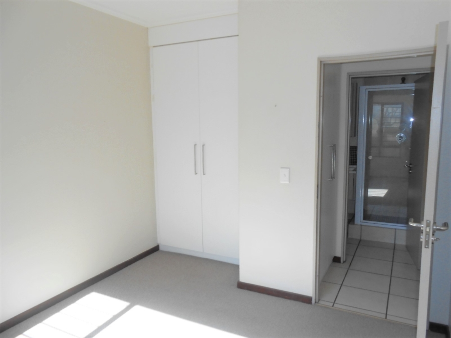 1 Bedroom Property for Sale in Lonehill Gauteng