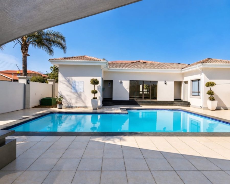 2 Bedroom Property for Sale in Noordwyk Gauteng