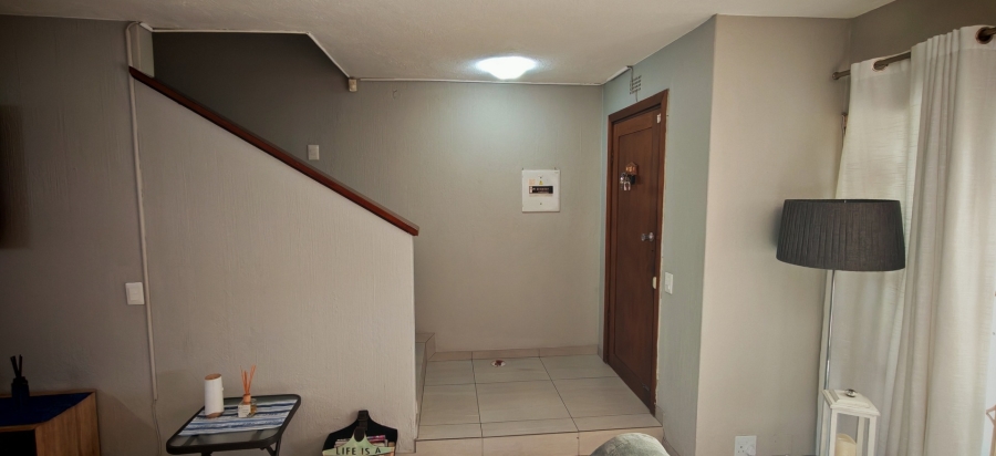 2 Bedroom Property for Sale in Brackenhurst Gauteng