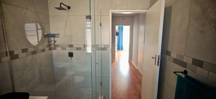 2 Bedroom Property for Sale in Brackenhurst Gauteng