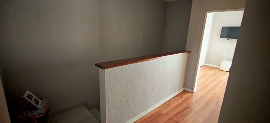 2 Bedroom Property for Sale in Brackenhurst Gauteng
