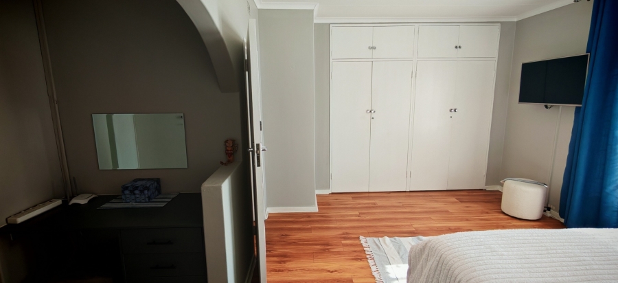 2 Bedroom Property for Sale in Brackenhurst Gauteng