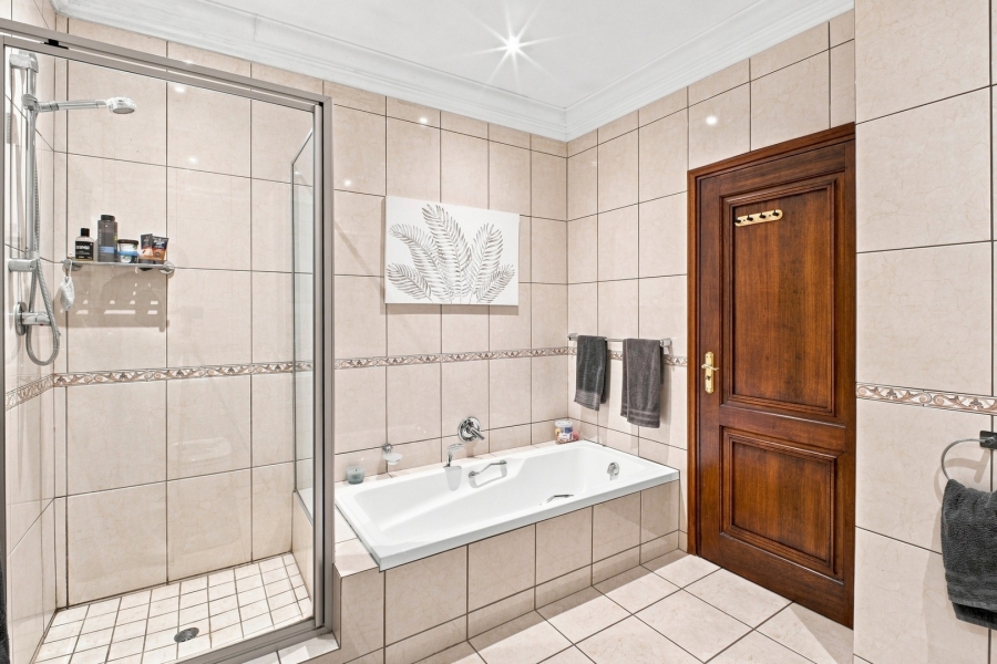 4 Bedroom Property for Sale in Bryanston Gauteng