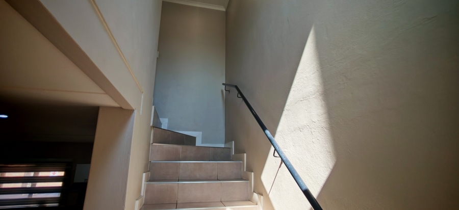 2 Bedroom Property for Sale in Albertsdal Gauteng