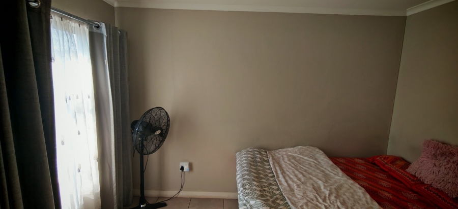 2 Bedroom Property for Sale in Albertsdal Gauteng