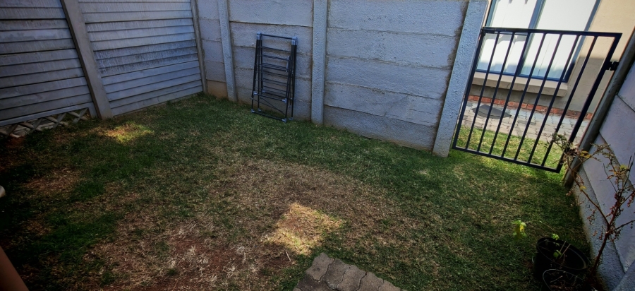2 Bedroom Property for Sale in Albertsdal Gauteng