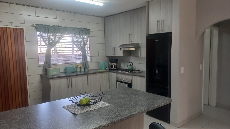 2 Bedroom Property for Sale in Brackenhurst Gauteng