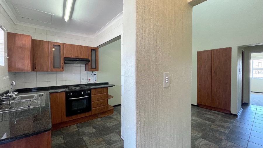 1 Bedroom Property for Sale in Linden Gauteng