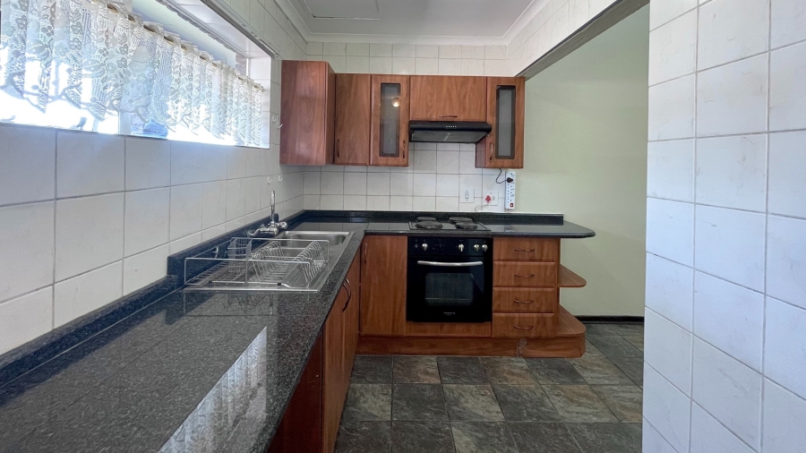 1 Bedroom Property for Sale in Linden Gauteng