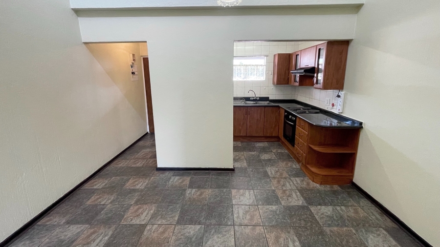 1 Bedroom Property for Sale in Linden Gauteng