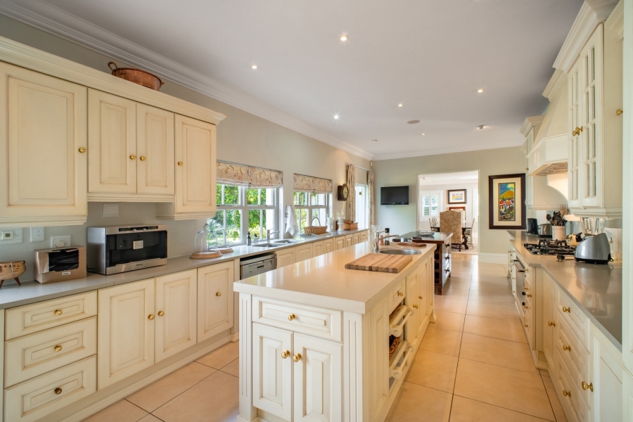 5 Bedroom Property for Sale in Bryanston Gauteng