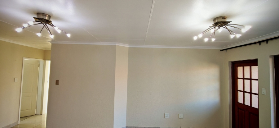 To Let 2 Bedroom Property for Rent in Meyersdal Gauteng