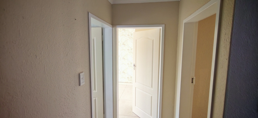 To Let 2 Bedroom Property for Rent in Meyersdal Gauteng