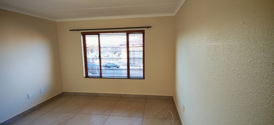 To Let 2 Bedroom Property for Rent in Meyersdal Gauteng