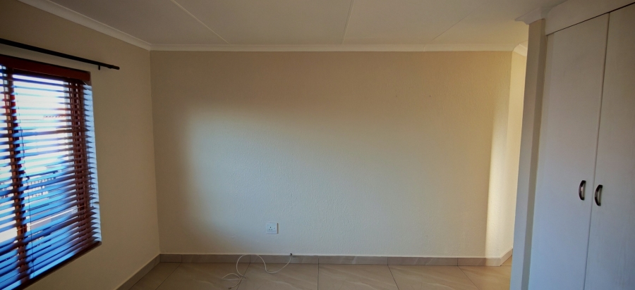 To Let 2 Bedroom Property for Rent in Meyersdal Gauteng