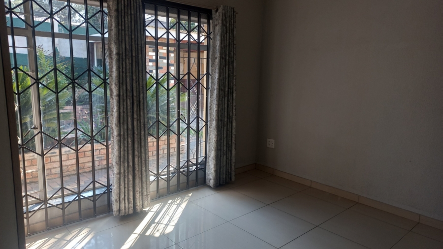 3 Bedroom Property for Sale in Brackendowns Gauteng