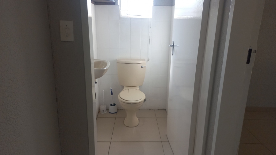 3 Bedroom Property for Sale in Brackendowns Gauteng