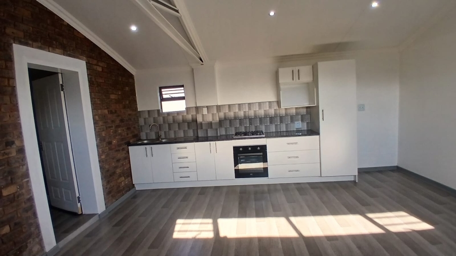 1 Bedroom Property for Sale in Wierda Park Gauteng