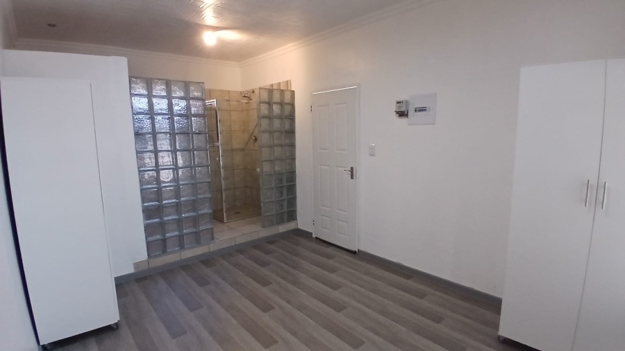 1 Bedroom Property for Sale in Wierda Park Gauteng