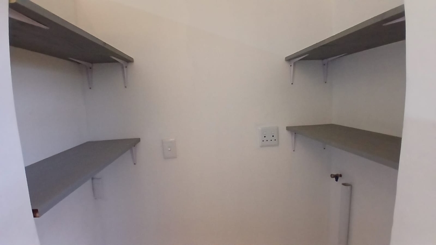 1 Bedroom Property for Sale in Wierda Park Gauteng