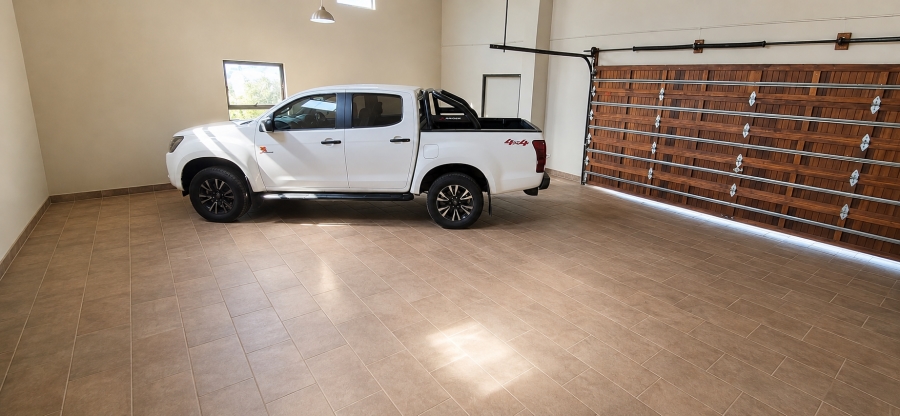 3 Bedroom Property for Sale in Blue Saddle Ranches Gauteng
