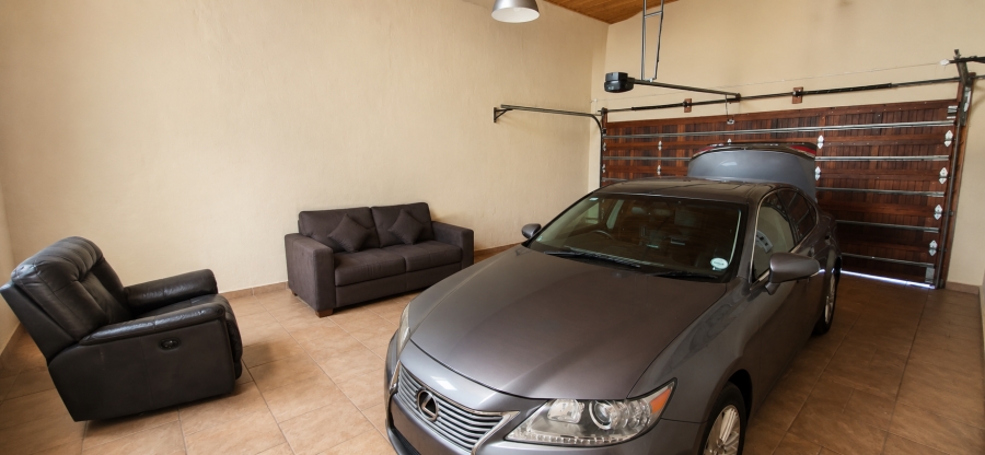3 Bedroom Property for Sale in Blue Saddle Ranches Gauteng
