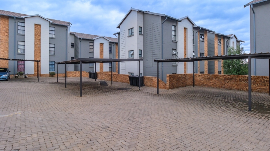 To Let 3 Bedroom Property for Rent in Diswilmar A H Gauteng