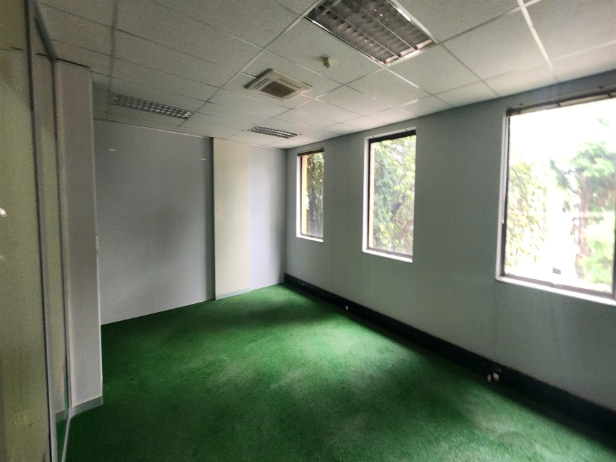 To Let Commercial Property for Rent in Wierda Valley Gauteng