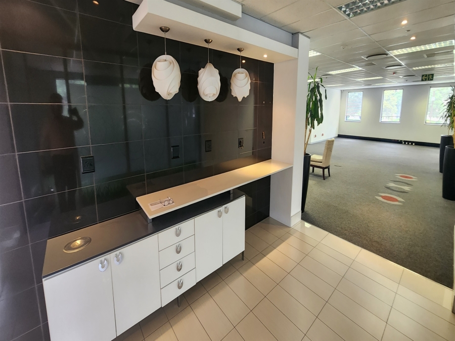 To Let Commercial Property for Rent in Wierda Valley Gauteng