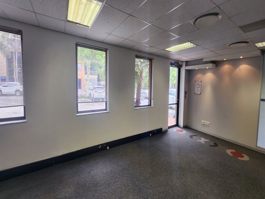 To Let Commercial Property for Rent in Wierda Valley Gauteng