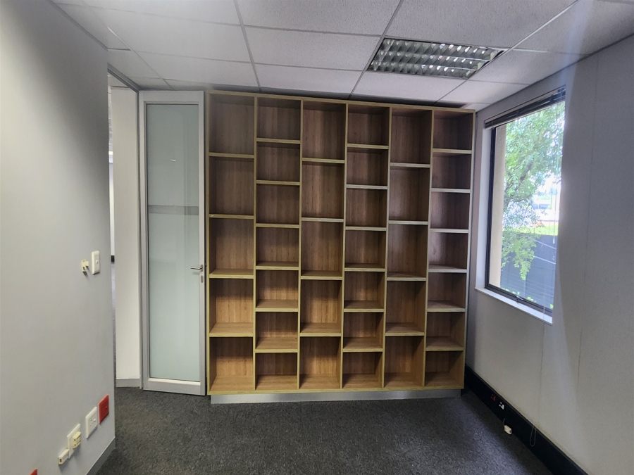To Let Commercial Property for Rent in Wierda Valley Gauteng