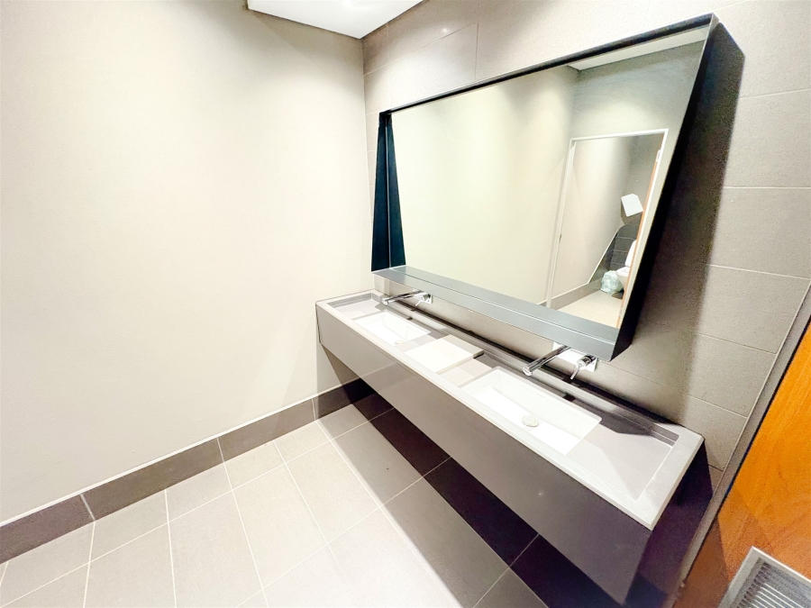 To Let Commercial Property for Rent in Melrose Estate Gauteng