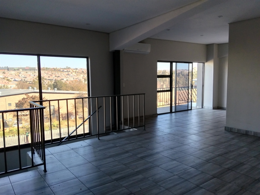 To Let Commercial Property for Rent in Cosmo Business Park Gauteng