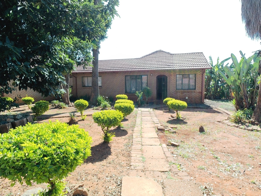5 Bedroom Property for Sale in The Orchards Gauteng