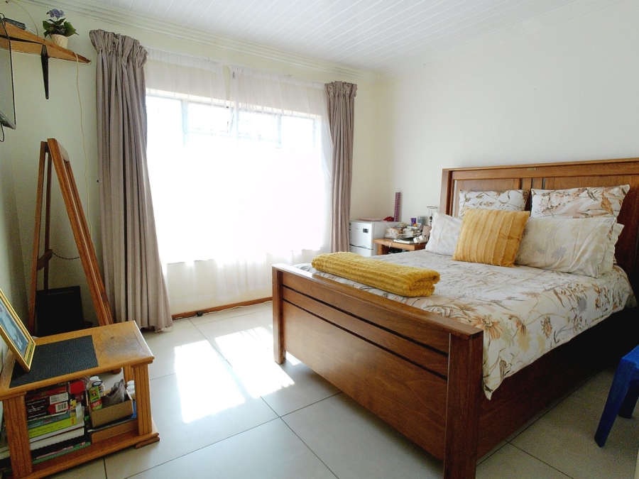 5 Bedroom Property for Sale in The Orchards Gauteng