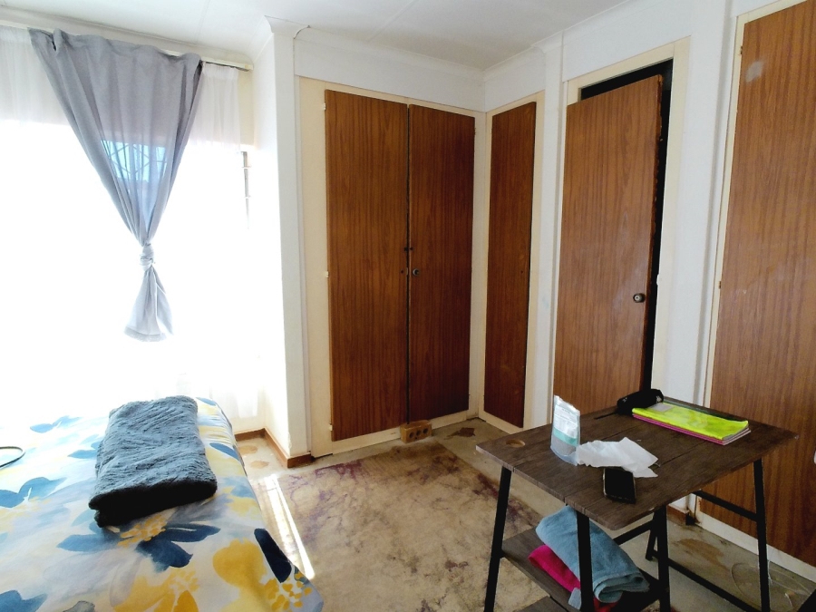 5 Bedroom Property for Sale in The Orchards Gauteng