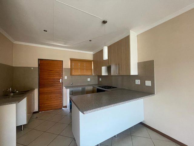 To Let 2 Bedroom Property for Rent in Noordwyk Gauteng
