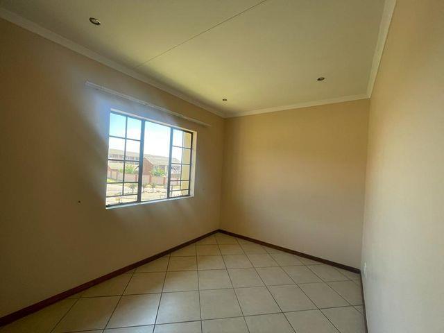 To Let 2 Bedroom Property for Rent in Noordwyk Gauteng