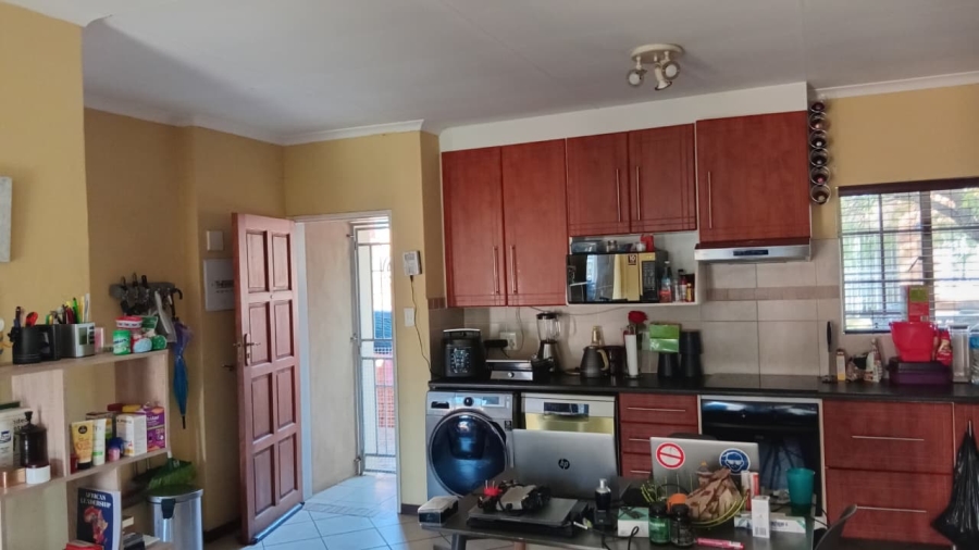 3 Bedroom Property for Sale in Noordwyk Gauteng