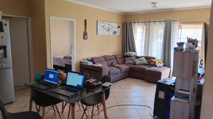 3 Bedroom Property for Sale in Noordwyk Gauteng