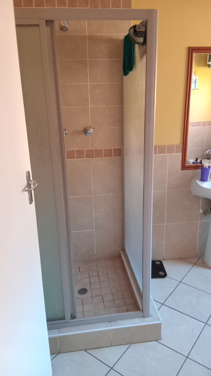 3 Bedroom Property for Sale in Noordwyk Gauteng