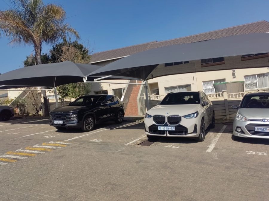 2 Bedroom Property for Sale in Vorna Valley Gauteng