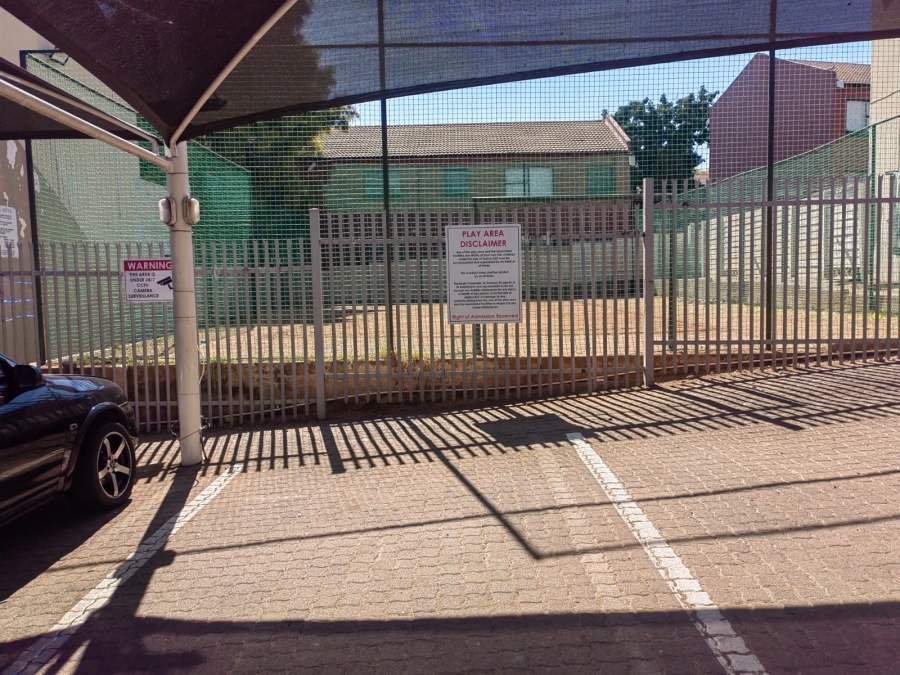 2 Bedroom Property for Sale in Vorna Valley Gauteng