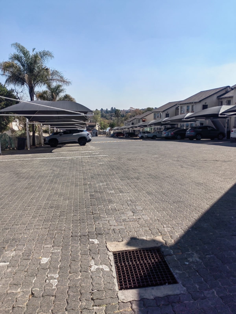 2 Bedroom Property for Sale in Vorna Valley Gauteng