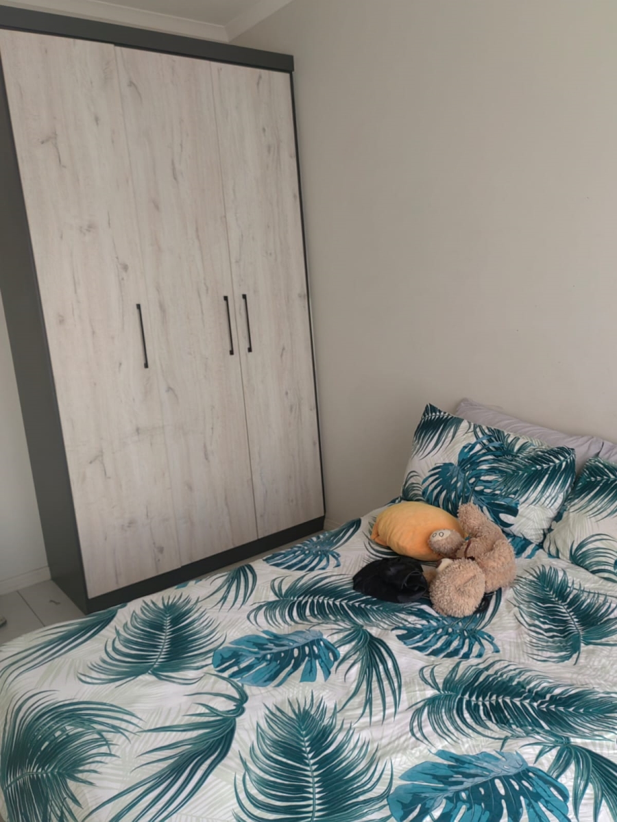 2 Bedroom Property for Sale in Vorna Valley Gauteng