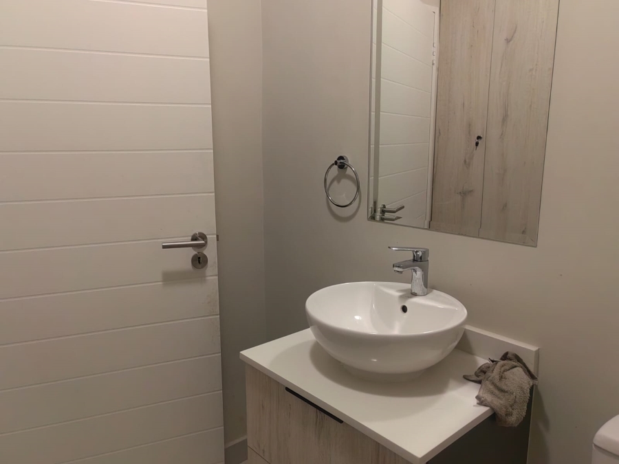 2 Bedroom Property for Sale in Vorna Valley Gauteng